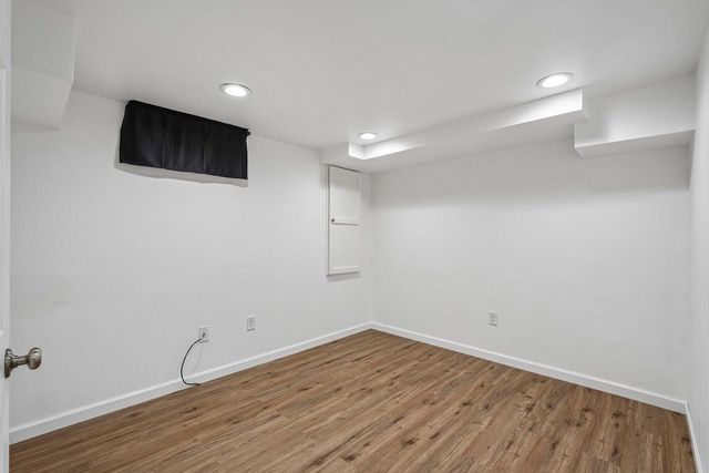 21715 Hillcrest DRIVE, Waukesha, WI 53186