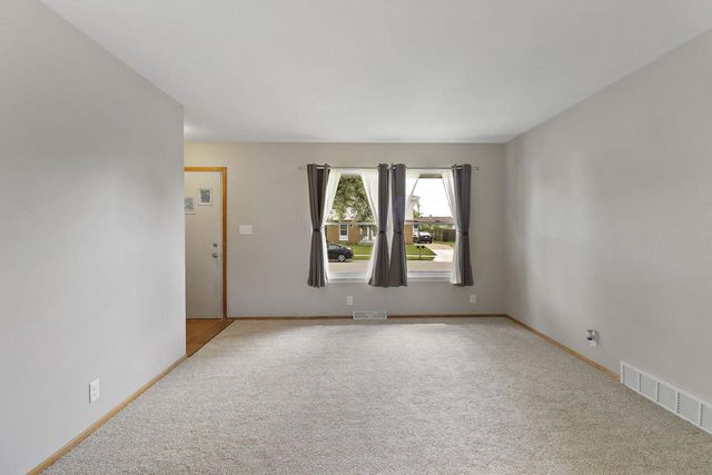 4906 44th COURT, Kenosha, WI 53144