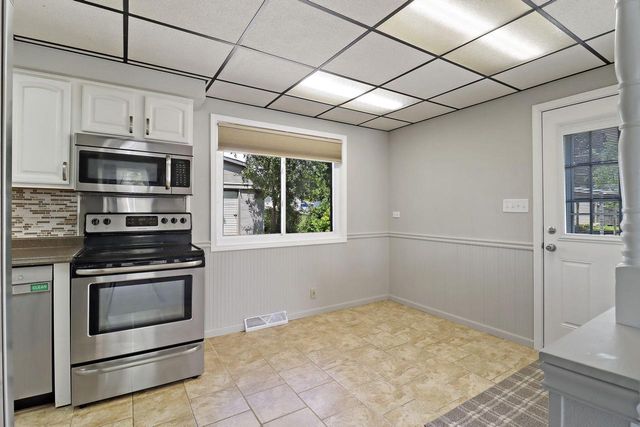 4906 44th COURT, Kenosha, WI 53144