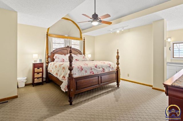 3308 SE Peck RD, Topeka, KS 66605