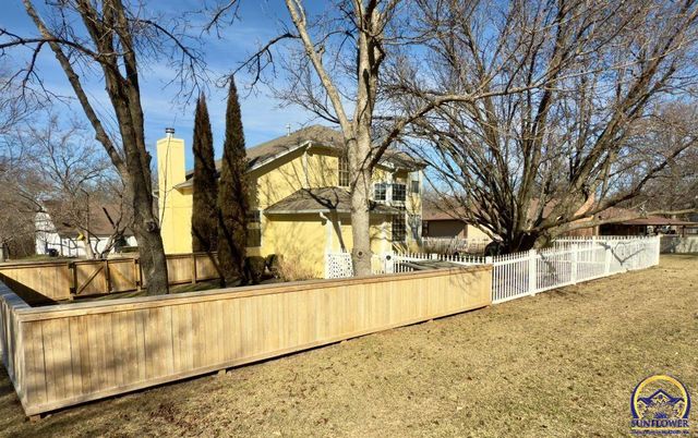 3308 SE Peck RD, Topeka, KS 66605