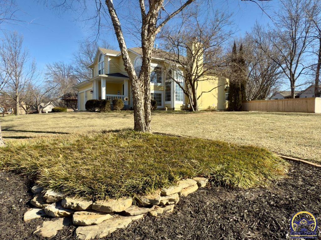 3308 SE Peck RD, Topeka, KS 66605