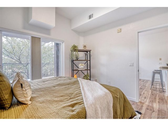 15475 Andrews Dr 220, Denver, CO 80239
