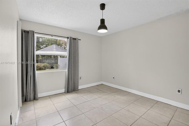 430 SW 113th Way 430, Pembroke Pines, FL 33025