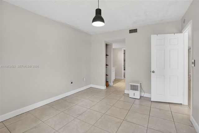 430 SW 113th Way 430, Pembroke Pines, FL 33025