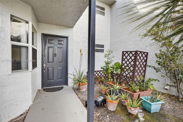 430 SW 113th Way 430, Pembroke Pines, FL 33025