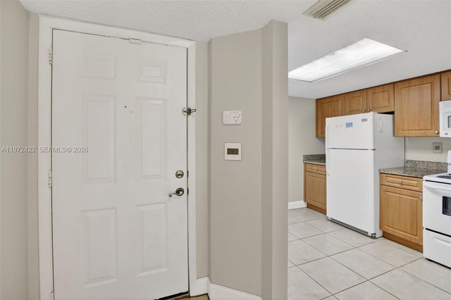 430 SW 113th Way 430, Pembroke Pines, FL 33025