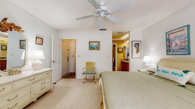 59 Village Del Lago Cir, St Augustine, FL 32080