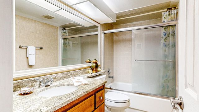 59 Village Del Lago Cir, St Augustine, FL 32080