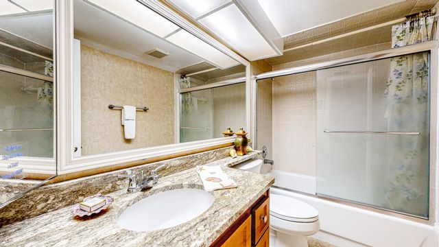 59 Village Del Lago Cir, St Augustine, FL 32080
