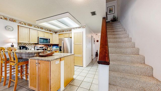 59 Village Del Lago Cir, St Augustine, FL 32080