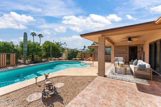 12423 W AURORA Drive W, Sun City West, AZ 85375