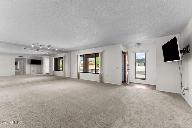 12423 W AURORA Drive W, Sun City West, AZ 85375