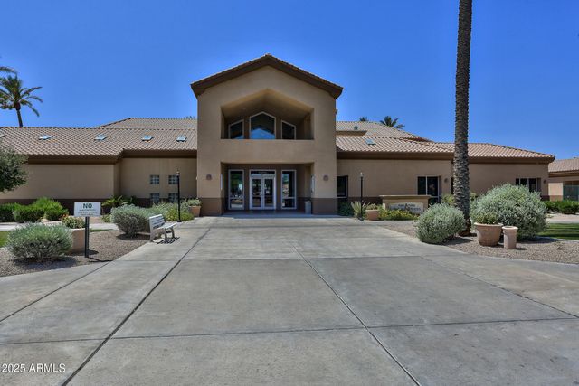 12423 W AURORA Drive W, Sun City West, AZ 85375