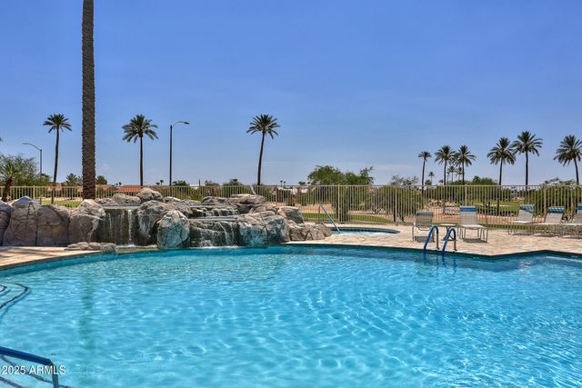 12423 W AURORA Drive W, Sun City West, AZ 85375