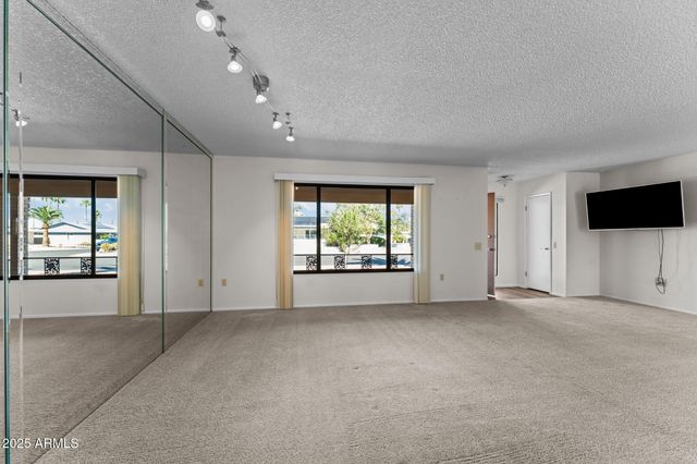 12423 W AURORA Drive W, Sun City West, AZ 85375