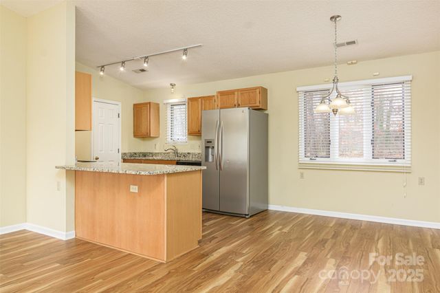 308 Dellford Court, Hendersonville, NC 28792