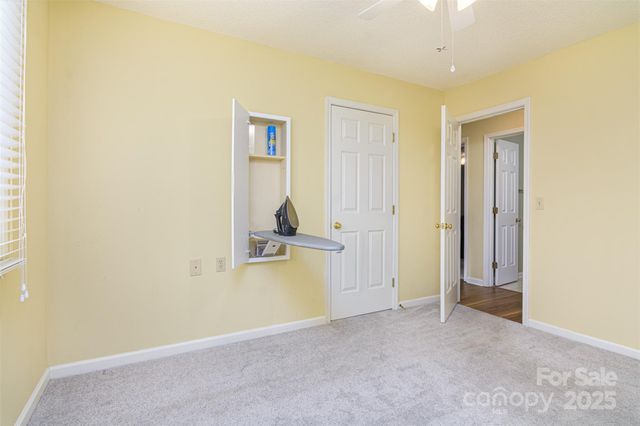 308 Dellford Court, Hendersonville, NC 28792