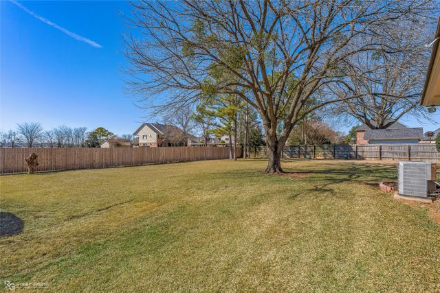 153 Southwood Drive, Bossier City, LA 71111