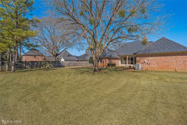153 Southwood Drive, Bossier City, LA 71111