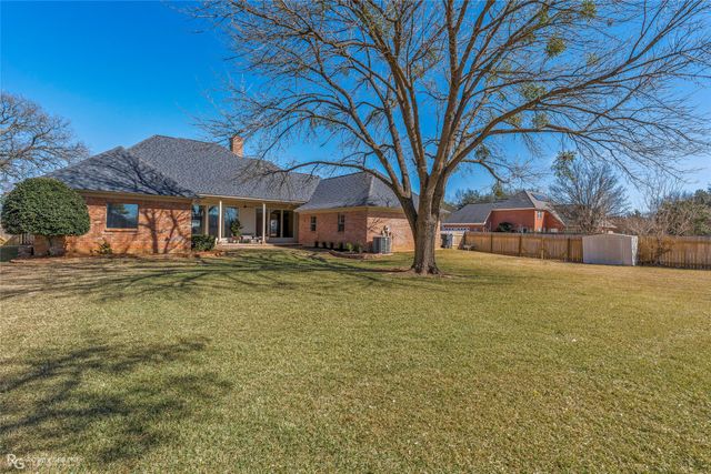 153 Southwood Drive, Bossier City, LA 71111