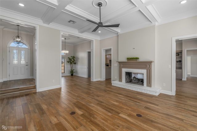 153 Southwood Drive, Bossier City, LA 71111