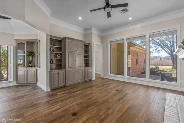 153 Southwood Drive, Bossier City, LA 71111