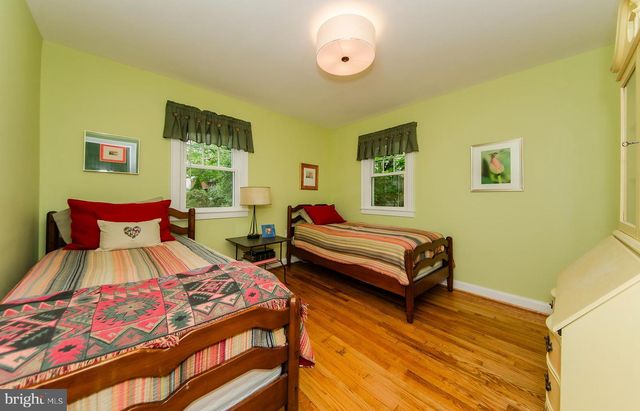 7133 TYLER AVE, Falls Church, VA 22042