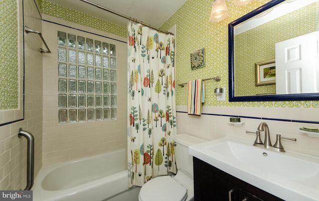 7133 TYLER AVE, Falls Church, VA 22042