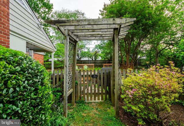 7133 TYLER AVE, Falls Church, VA 22042