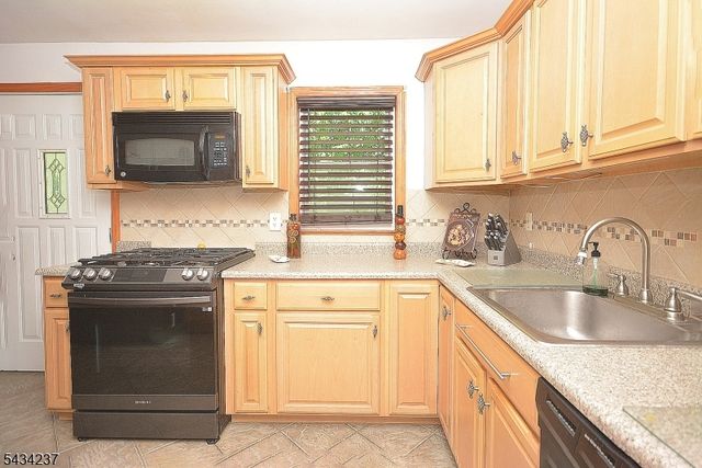 2463 Dorchester Rd, Union Twp., NJ 07083