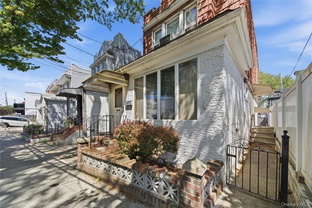 66-71 70th Street, Middle Village, NY 11379