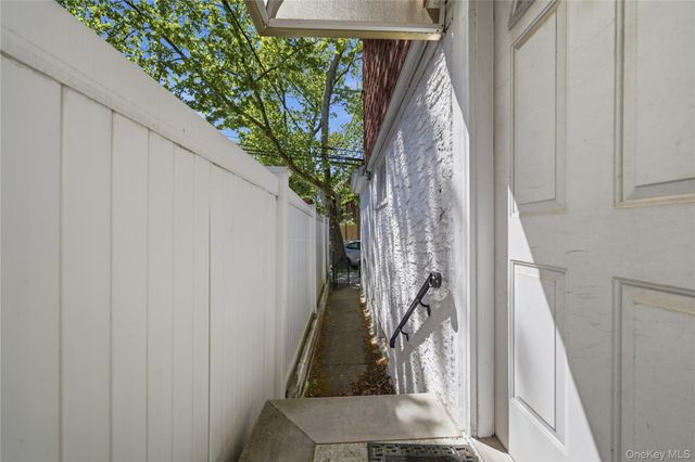 66-71 70th Street, Middle Village, NY 11379