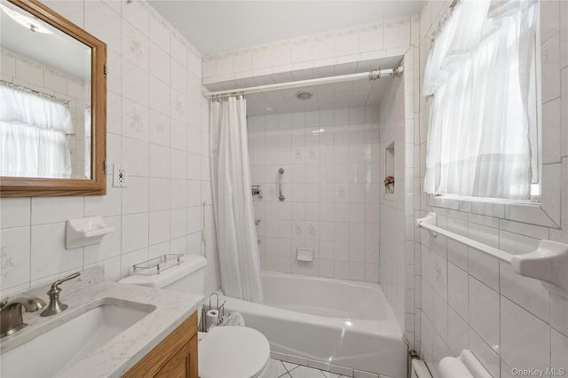 66-71 70th Street, Middle Village, NY 11379