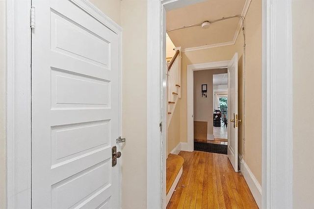 29-31 Rockrimmon Rd 1R, Worcester, MA 01602