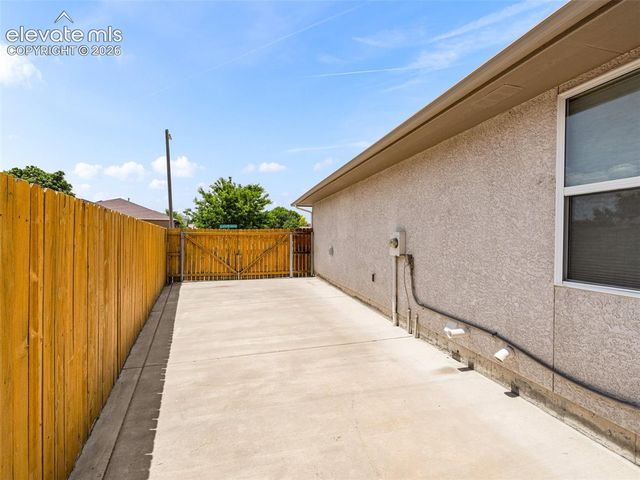 3324 Lions Pride Lane, Pueblo, CO 81005