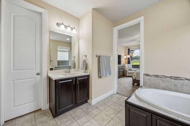 11948 Tranquil Cove, Fort Worth, TX 76040