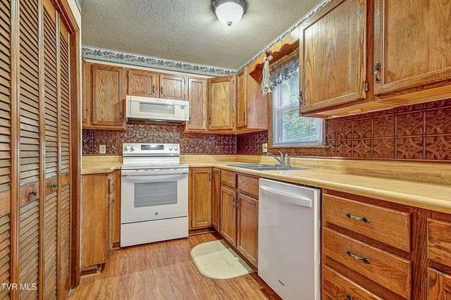6391 Old Jonesboro Road, Bristol, TN 37620