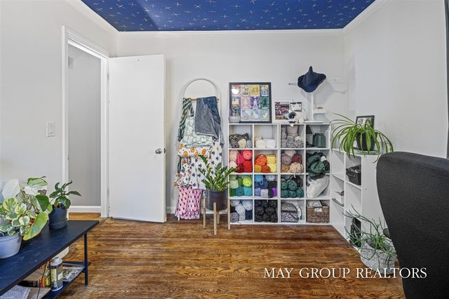 922 Lake Michigan Drive, Grand Rapids, MI 49504