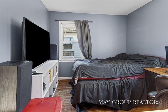 922 Lake Michigan Drive, Grand Rapids, MI 49504