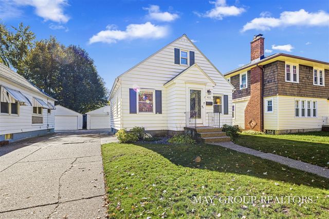 922 Lake Michigan Drive, Grand Rapids, MI 49504