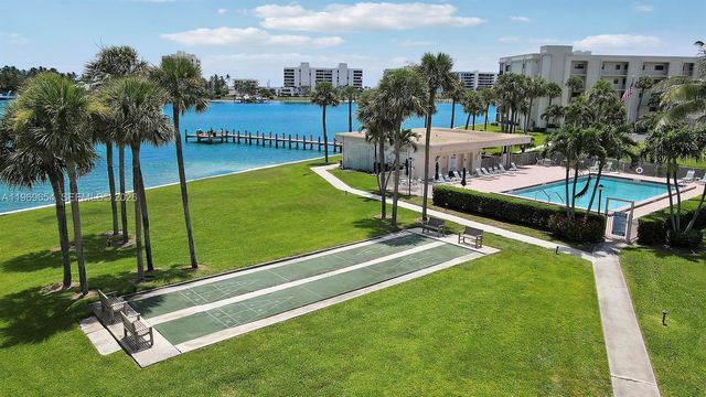 100 Intracoastal Pl 102, Jupiter, FL 33469