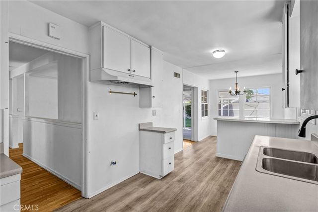 10939 Gloria, Los Angeles, CA 91344