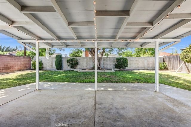 10939 Gloria, Los Angeles, CA 91344