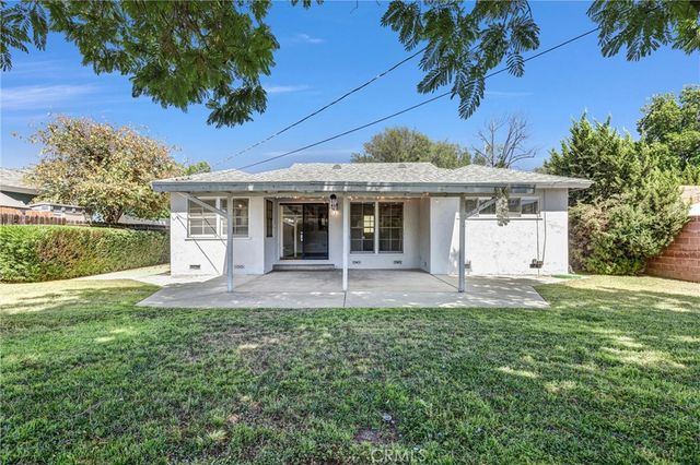 10939 Gloria, Los Angeles, CA 91344