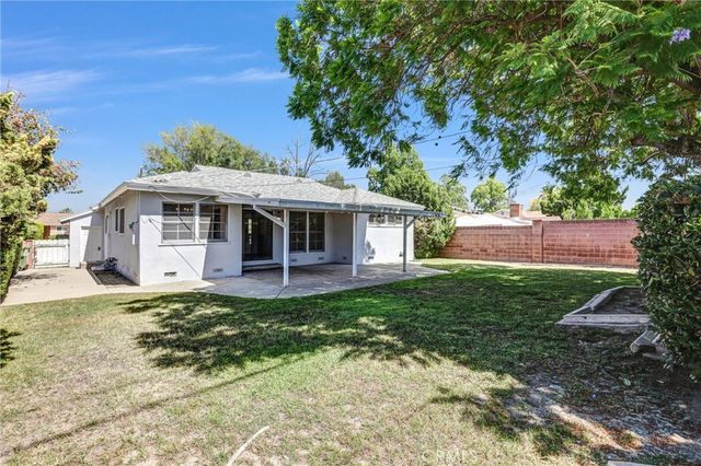 10939 Gloria, Los Angeles, CA 91344