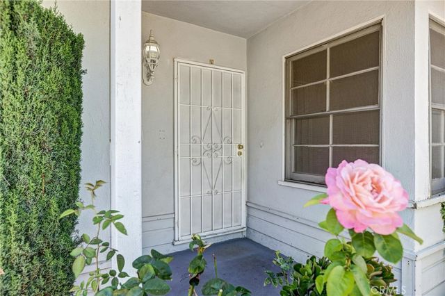 10939 Gloria, Los Angeles, CA 91344