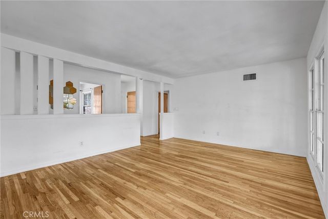 10939 Gloria, Los Angeles, CA 91344