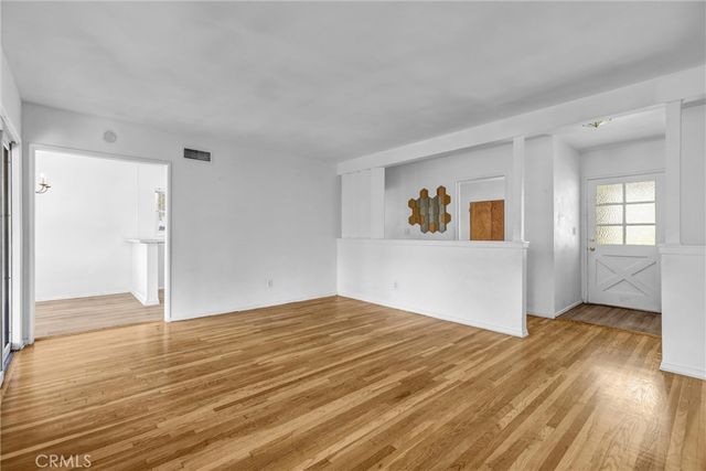 10939 Gloria, Los Angeles, CA 91344