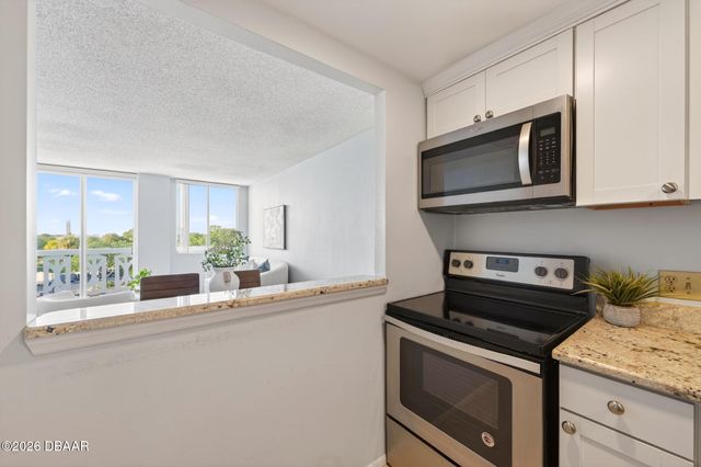 925 N Halifax Ave Apt 410, Daytona Beach, FL 32118